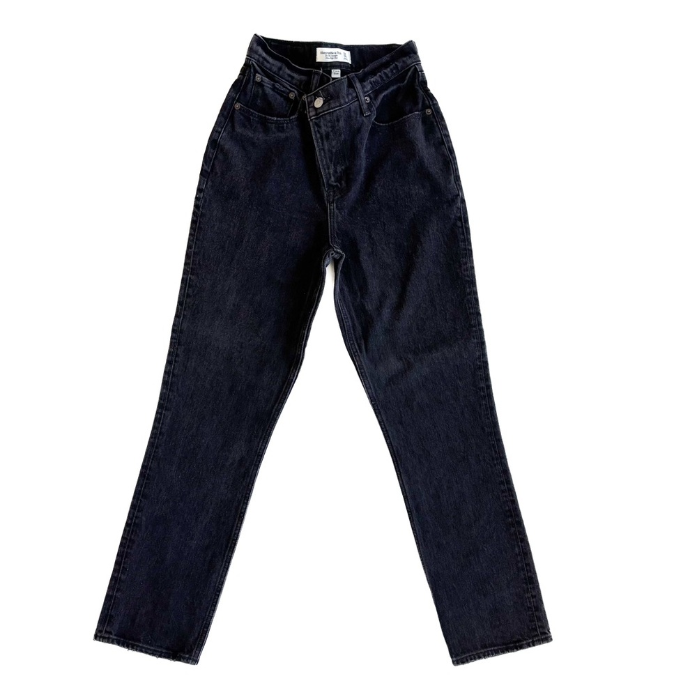 Abercrombie & Fitch Curve Love 90s Ultra High Rise Straight Jeans
